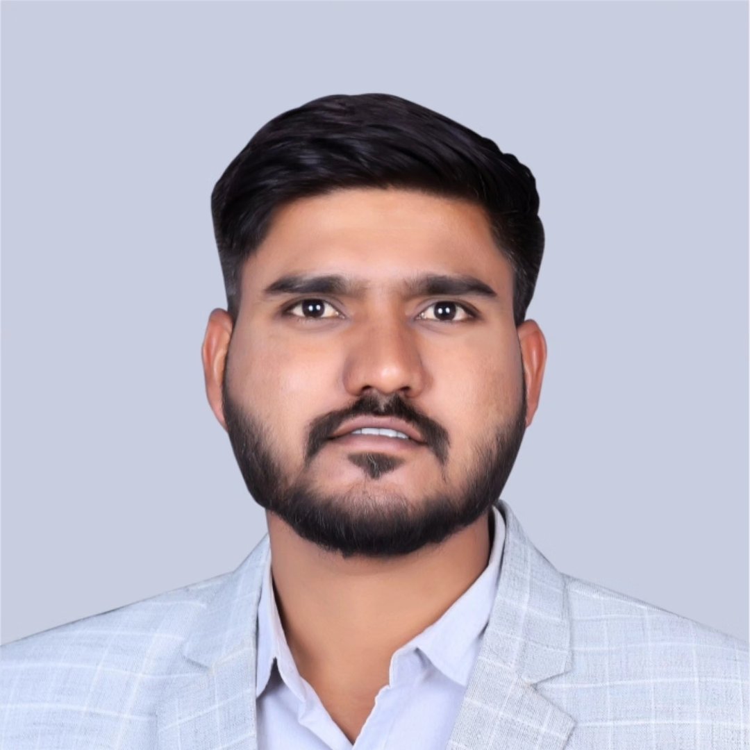 director-img